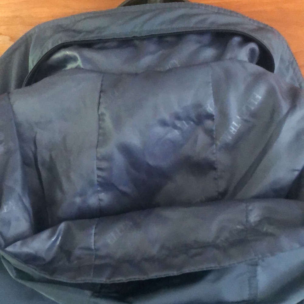 Rain jacket - Picture 3 of 6